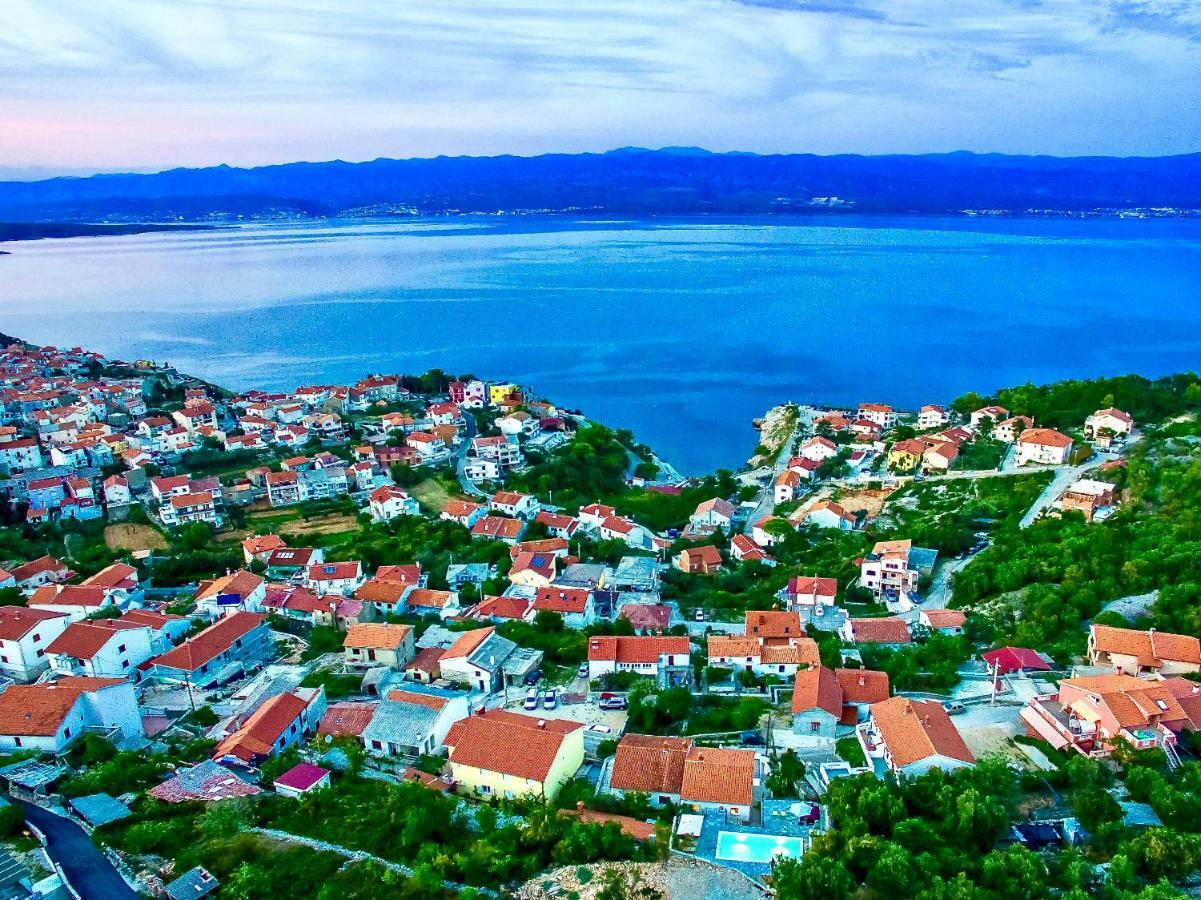 Villa Bura à Vrbnik Extérieur photo